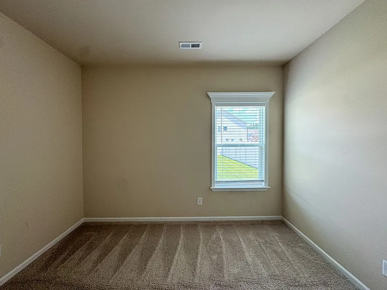 1465 Draw Bridge Ln — Photo 35