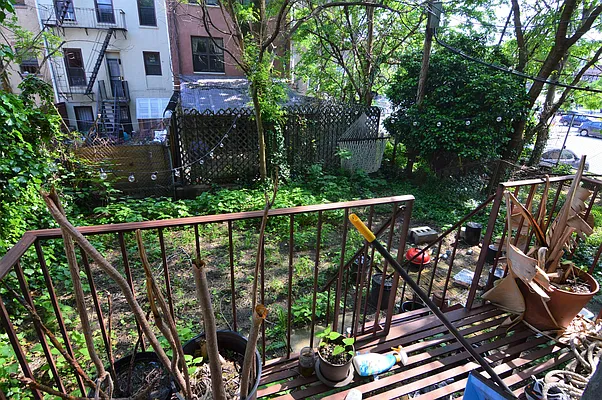 Rented by Bold New York | media 8