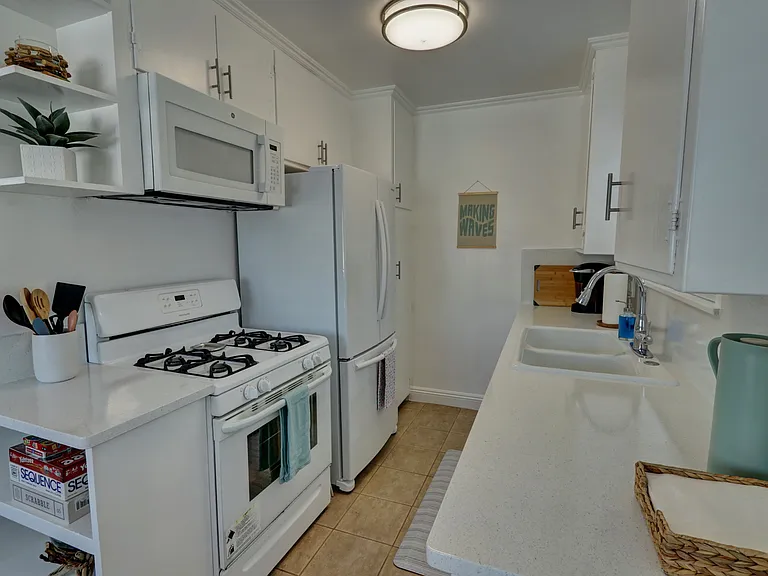 124 39th St #B — Photo 11