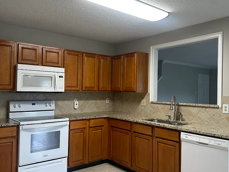 10703 Howe Rd — Photo 11