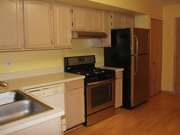 3rd image of 110 Cammeron Ct