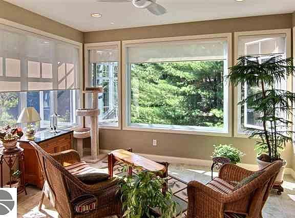 4th image of 48 Wildwood Meadows Dr