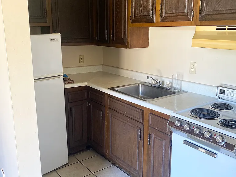 515 Washington Ave #1A — Photo 4