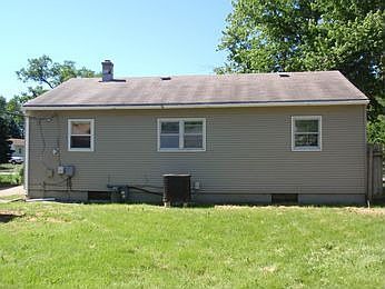 2nd image of 912 W 32nd Ave