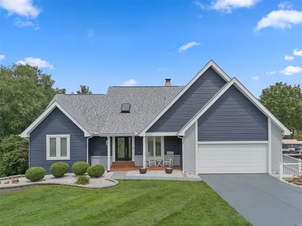 17 Harbor Point Ct, Lake Saint Louis, MO 63367