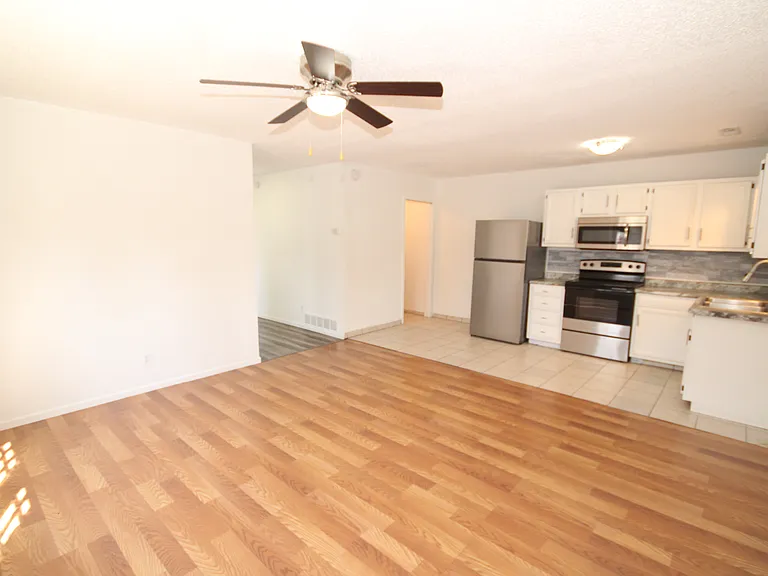 719 N Main St #2 — Photo 2