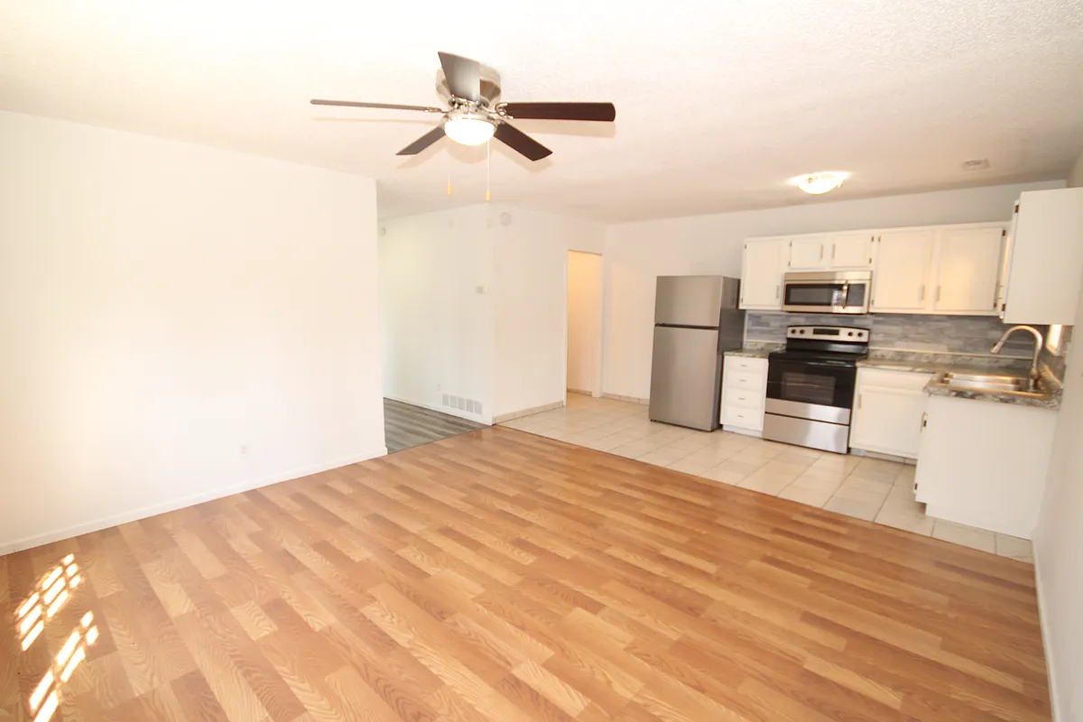 Building Photo - 719 N Main St #2