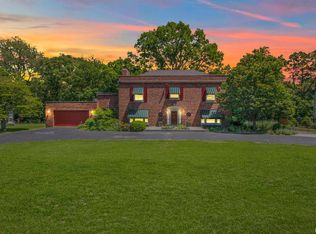 900 Fondulac Dr, East Peoria, IL 61611