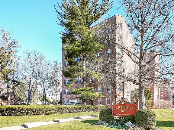 2nd image of 50 N Broadway APT 2M