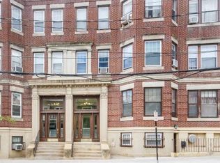 98 Saint Paul St APT 2, Brookline, MA 02446
