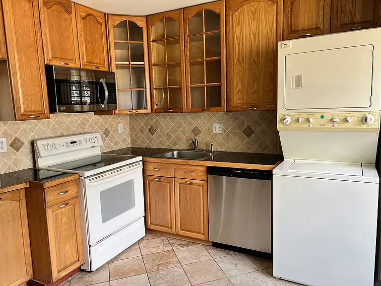 516 Meadow Hall Dr #516 — Photo 14