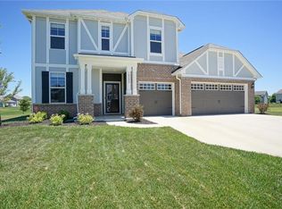 18295 Avebury Cir, Westfield, IN 46062