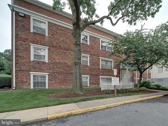 3rd image of 4509 Romlon St APT 301