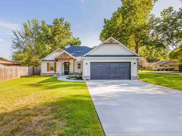 500 E Chantry St, Perkins, OK 74059