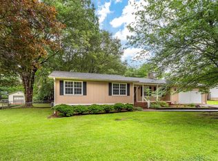 912 Dennis St SW, Jacksonville, AL 36265