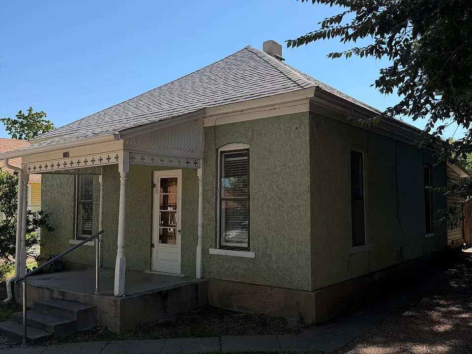 110 E Catlin Ave