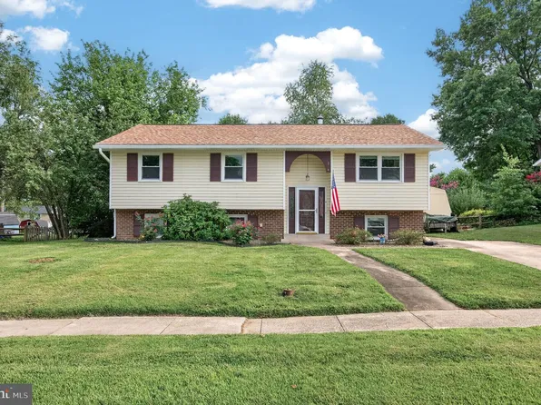 214 Glade Blvd, Walkersville, MD 21793