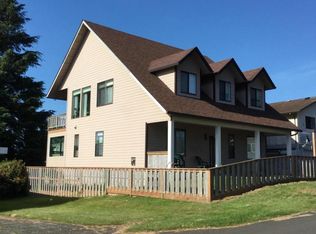 1765 NE 19th St, Lincoln City, OR