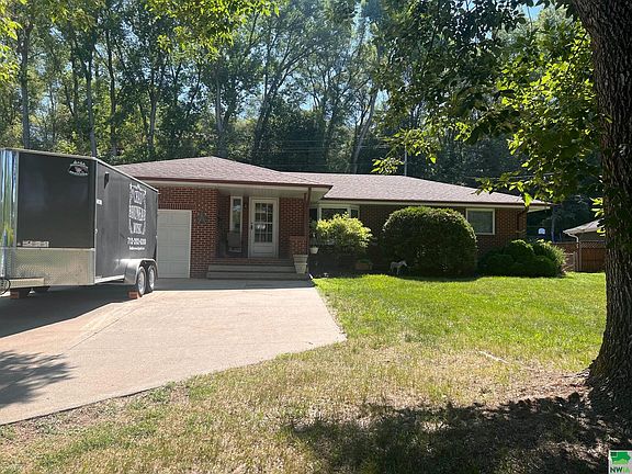 2nd image of 3816 Hamilton Blvd