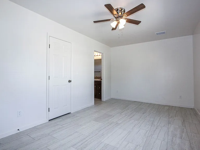 1251 N Barzona Ave — Photo 9