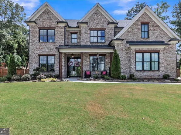 3334 Bogan Park Ct, Buford, GA 30519