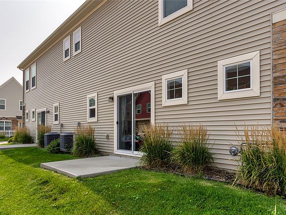 2nd image of 3501 SE Independence Ct
