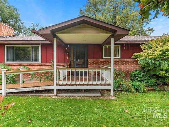 5th image of 719 Arrowhead Dr