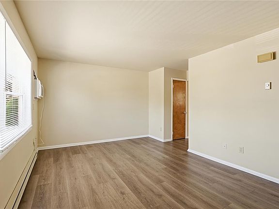 5th image of 5634 Kart Dr