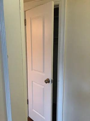 Rented by Alexiou Realty | media 12