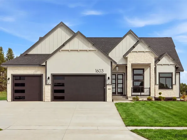 1603 NE 19th St, Ankeny, IA 50021