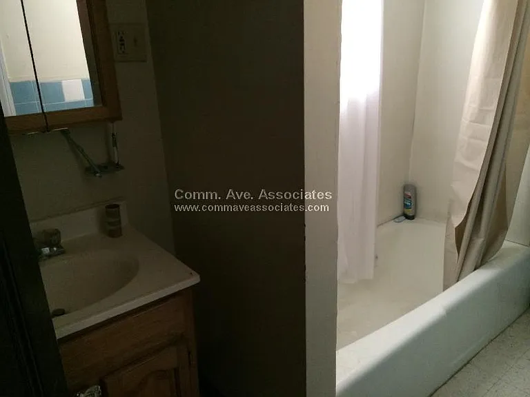 88 Gardena St — Photo 7