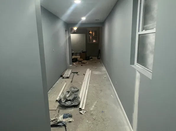 2407 W Jefferson St, Louisville, KY 40212