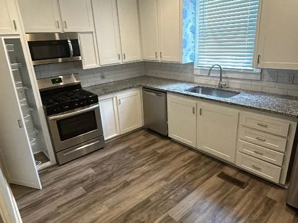 114 Alexander St #A, Charleston, SC 29403