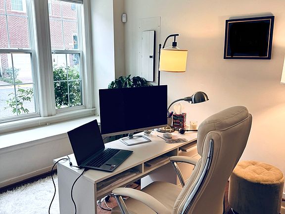 1st floor or bedroom