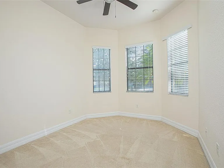 13130 Woodford St — Photo 8