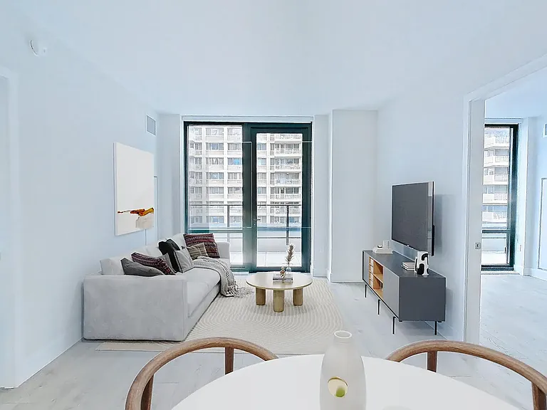 54 Crown St #1110 — Photo 1