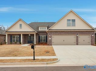 102 Park Trail Dr, Madison, AL 35756