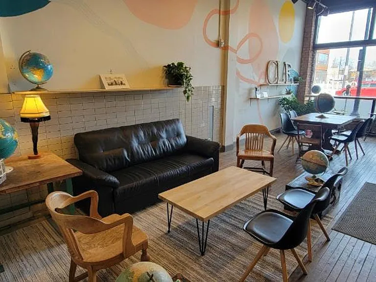 Building's Lounge