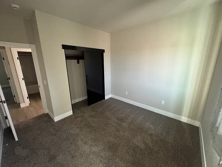 1341 E Arrowhead St #2 — Photo 23