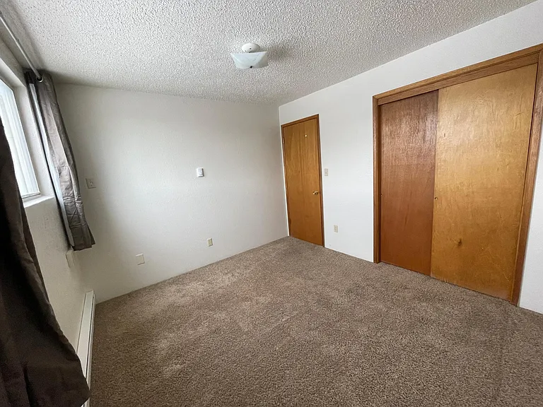 61 Crest Ave #B — Photo 8