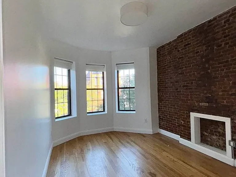 70 Herkimer St #5 — Photo 7