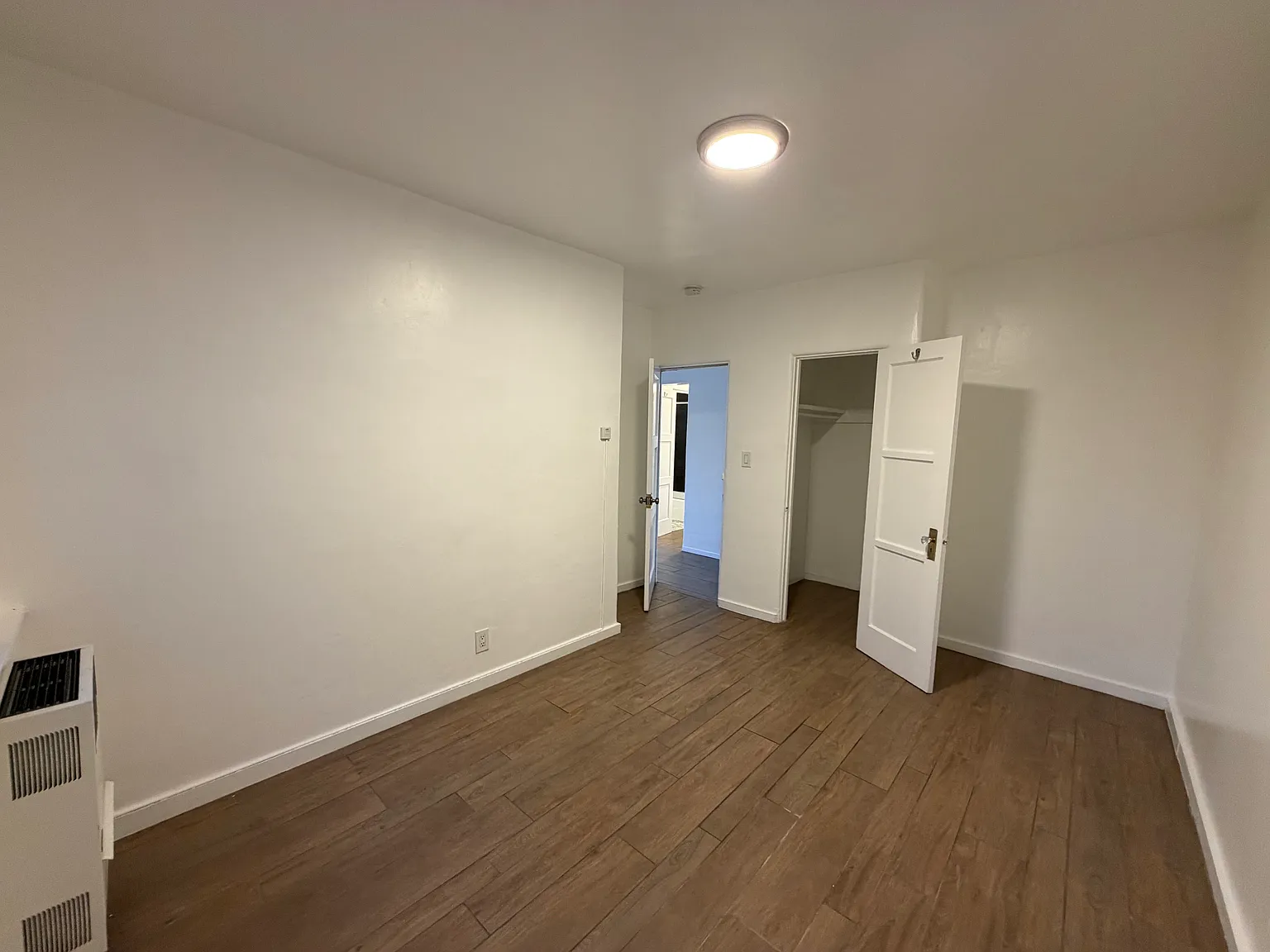 2 bed, 995 sqft, $1,999 — Photo 2