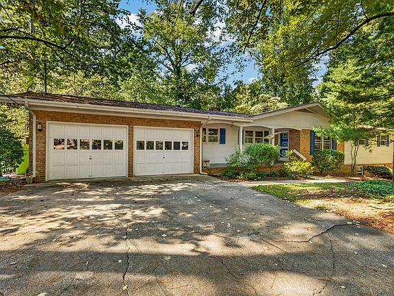 5th image of 5019 Tanglewood Dr