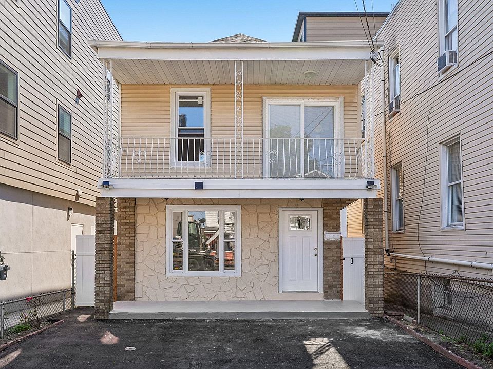 1st image of 209 71st St