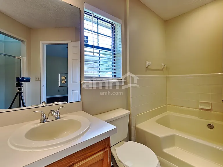 7568 Deer Cove Ln — Photo 11