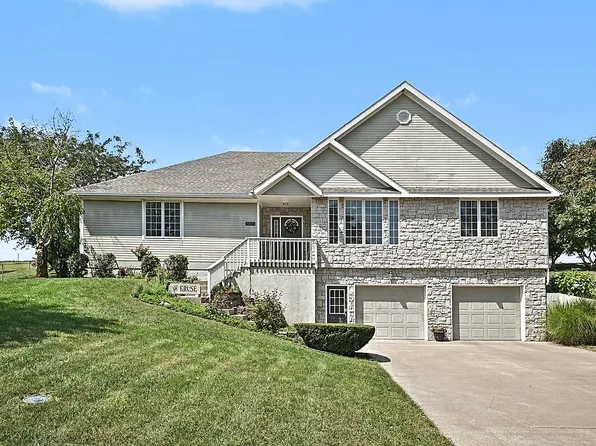 1607 Brookdale Dr, Atchison, KS 66002