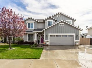 5536 N Diamond Creek Ave, Meridian, ID 83646