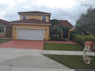 8812 NW 152nd Ter, Miami Lakes, FL 33018