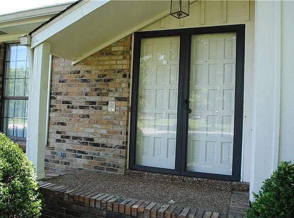 3rd image of 101 Lynn Dr