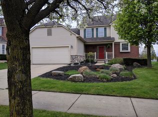 30094 Orchards Ln, New Hudson, MI